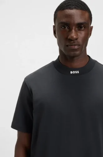 T-Shirt mit Logo am Kragen aus Stretch-Baumwolle