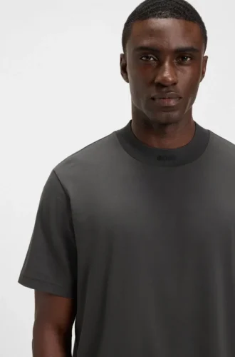 T-Shirt mit Logo am Kragen aus Stretch-Baumwolle
