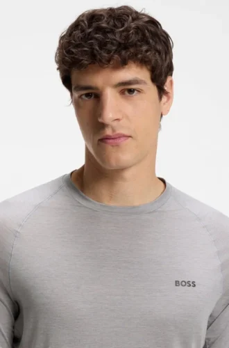 T-Shirt mit Logo-Detail in schmaler Passform