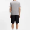 T-Shirt mit Logo-Detail in schmaler Passform T-Shirt mit Logo-Detail in schmaler Passform