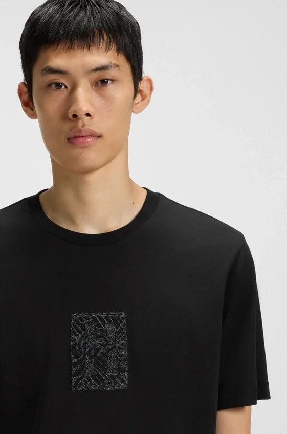 T-Shirt mit Stickmotiv aus Baumwolljersey T-Shirt mit Stickmotiv aus Baumwolljersey