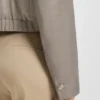 Taillierter Blazer aus Stretch-Woll-Sharkskin
