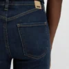 Tiefblaue Slim-Fit-Jeans aus Stretch-Denim