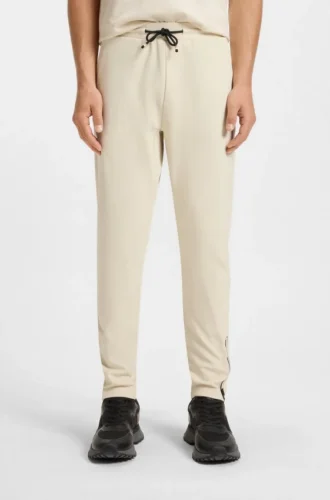 Trainingshose aus Active-Stretch-Gabardine mit thermoregulierender Technologie