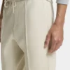 Trainingshose mit Paspeldetails aus Baumwollmischung Trainingshose mit Paspeldetails aus Baumwollmischung
