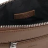 Umschlagtasche aus italienischem Leder mit geprägtem Logo
