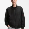 Wasserabweisende Bomberjacke aus beschichtetem Satin
