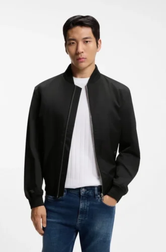 Wasserabweisende Jacke