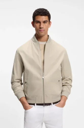 Wasserabweisende Jacke