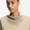 Weit geschnittenes Sweatshirt mit drapiertem Trichterkragen