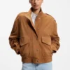 Wildlederjacke im Bomber-Stil