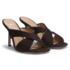 Wildledersandalen mit gekreuzten Riemen