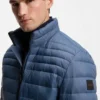 Zusammenpackbare, wasserabweisende Steppjacke mit Logo-Applikation