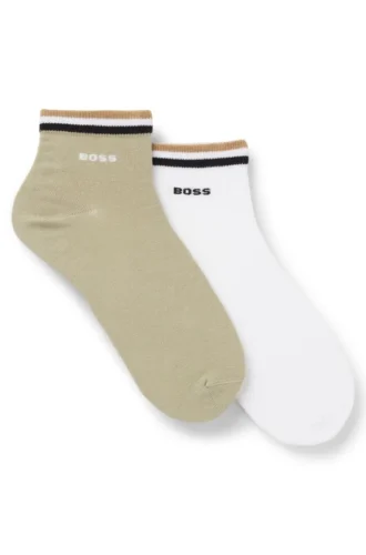 Zweierpack kurze Socken mit charakteristischen Streifen am Bündchen