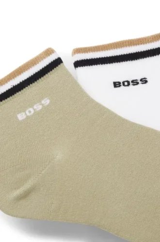 Zweierpack kurze Socken mit charakteristischen Streifen am Bündchen