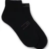 Zweierpack kurze Socken mit Streifen und Logo