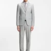 Zweiteiliger Slim-Fit-Anzug aus Bekleidung mit feinem Muster Zweiteiliger Slim-Fit-Anzug aus Bekleidung mit feinem Muster
