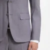Zweiteiliger Slim-Fit-Anzug aus Bekleidung mit feinem Muster Zweiteiliger Slim-Fit-Anzug aus Bekleidung mit feinem Muster