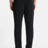Zweiteiliger Slim-Fit-Anzug aus Performance-Stretch-Stoff